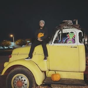 Meet your Posher, Chris